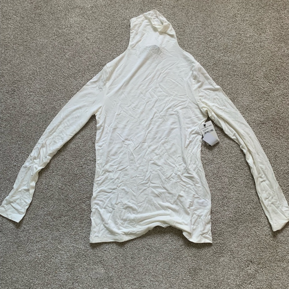14 & Union women’s super soft and light turtleneck